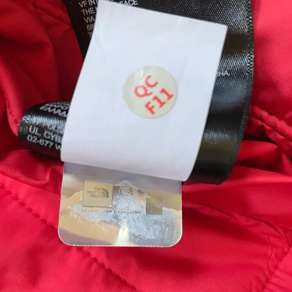 The North Face Kids’ Reversible Red Perrito Jacket - Picture 11 of 13